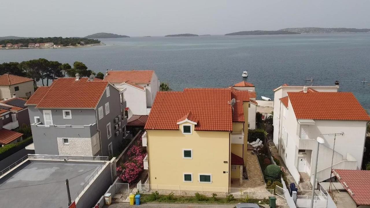 Villa Veronika Brodarica  Bagian luar foto